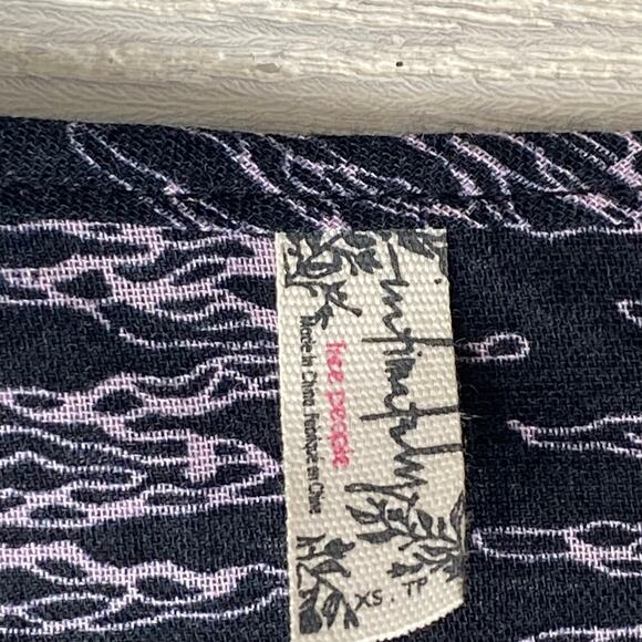 Free People Intimately Oversized Black & Purple Blooms For You Blouse XS X-Small - Picture 4 of 10